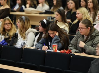 2025-12-04 20-15-52.jpeg